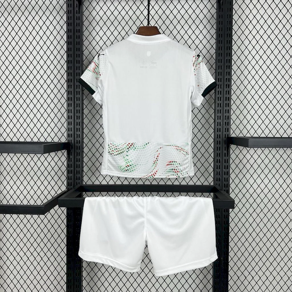 Kit enfant Portugal Extérieur 2025/2026 - Image 3